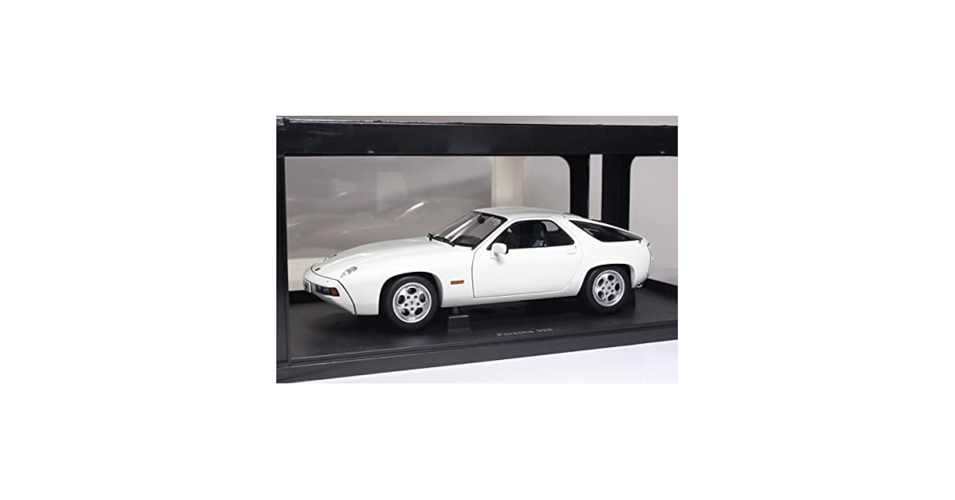 限定250台　1/18 ポルシェ928S Porsche ミニカー 1/18 ポルシェ 928 (レッド) | 鉄道模型・プラモデル・ラジコン